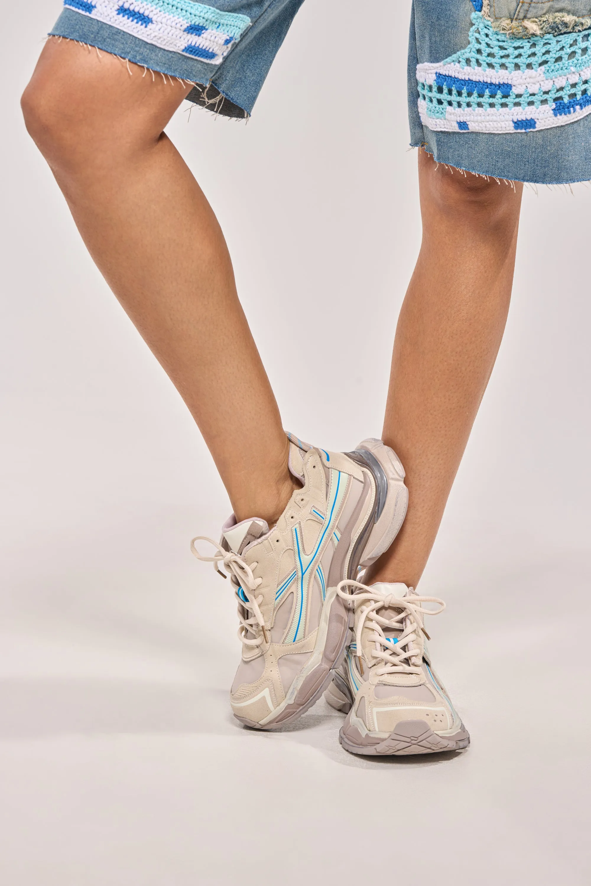 AKIRA GOLD MELAE LIGHT GREY SNEAKER sold by AKIRA product image thumbnail 2