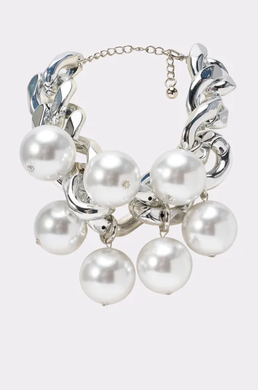 PEARLY NECKLACE made by AKIRA