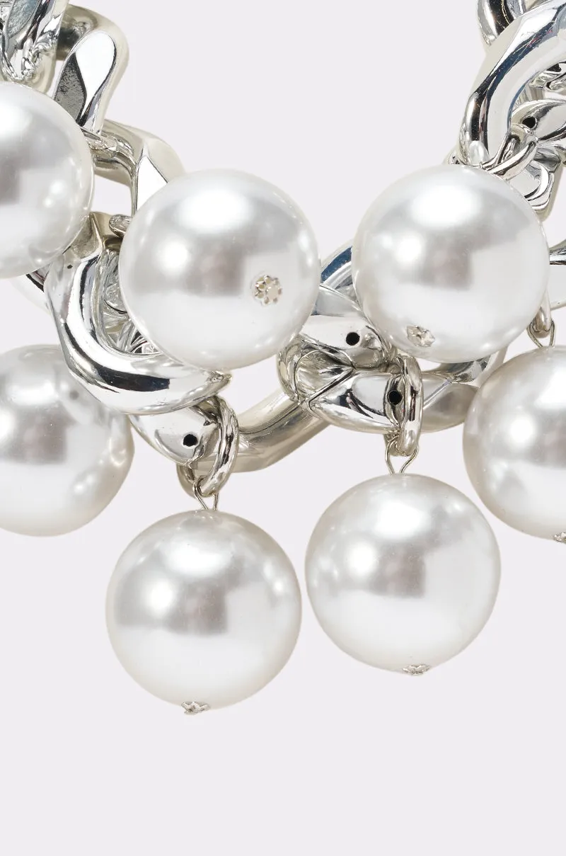 PEARLY NECKLACE sold by AKIRA product image thumbnail 3