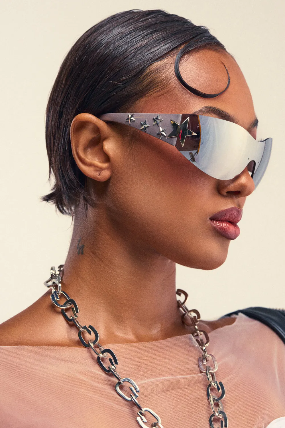 HOTTIE ALERT SUNGLASSES sold by AKIRA