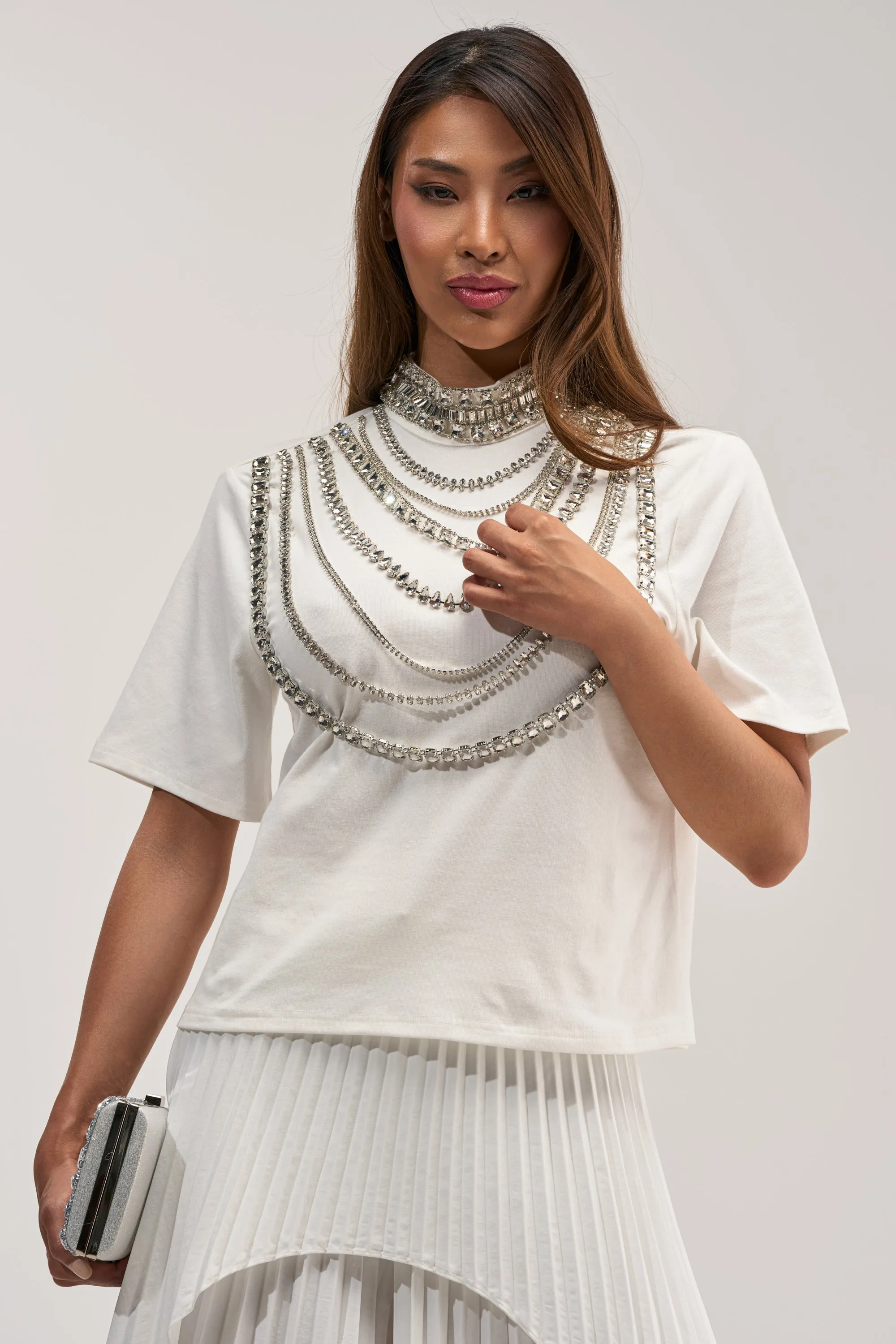 ROYALTY RHINESTONE TEE IN WHITE sold by AKIRA product image thumbnail 2