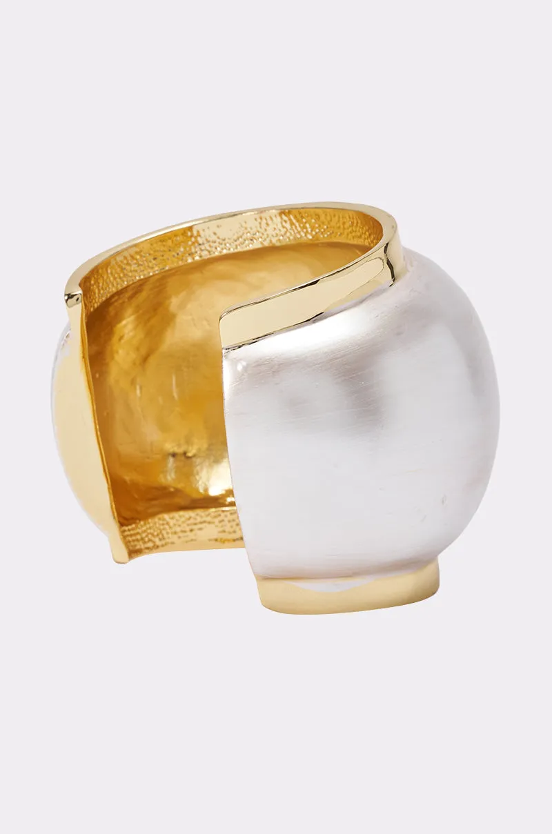 PEARL BRACELET sold by AKIRA product image thumbnail 3