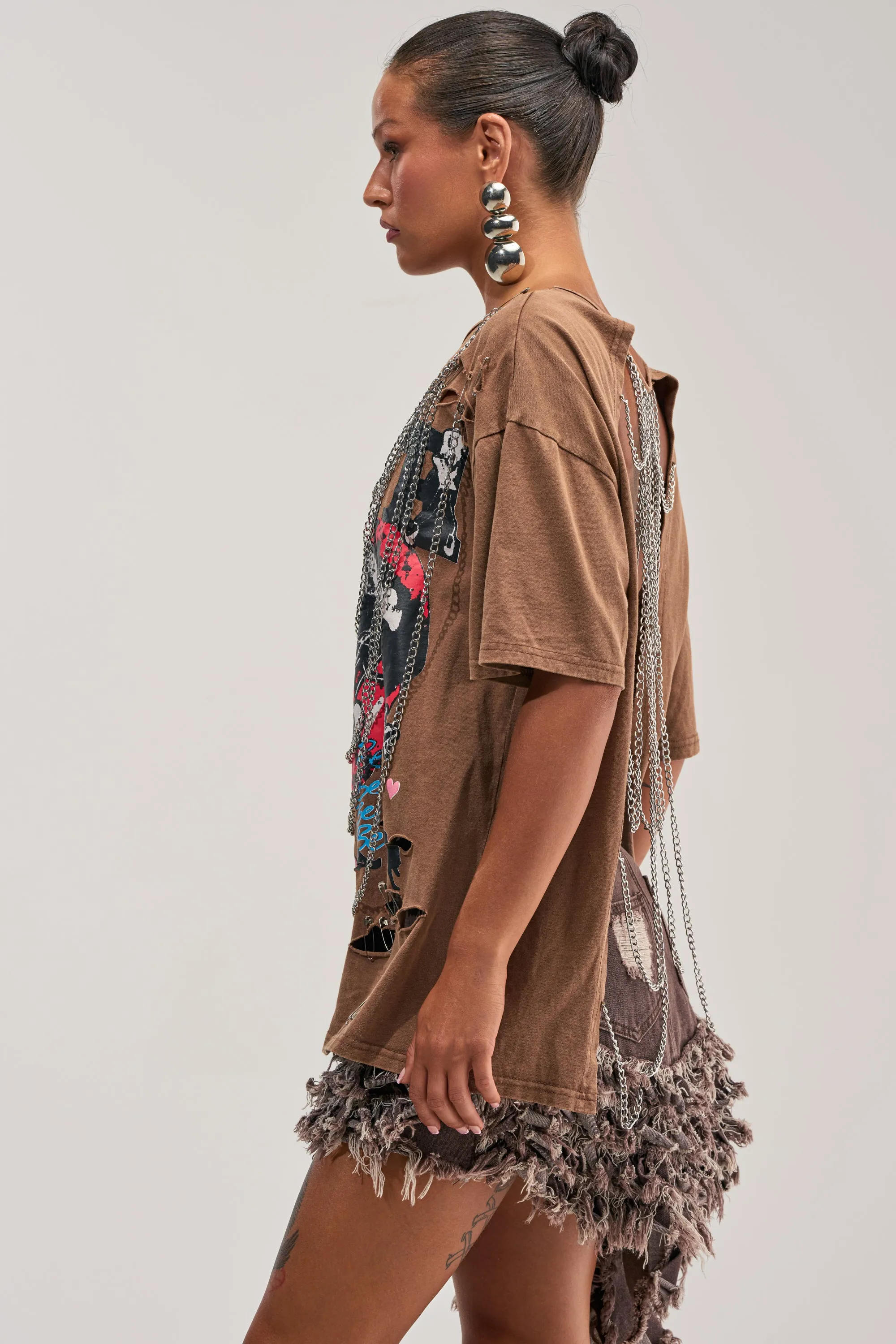 CHAOS CLUB OPEN BACK GRAPHIC TEE sold by AKIRA product image thumbnail 5