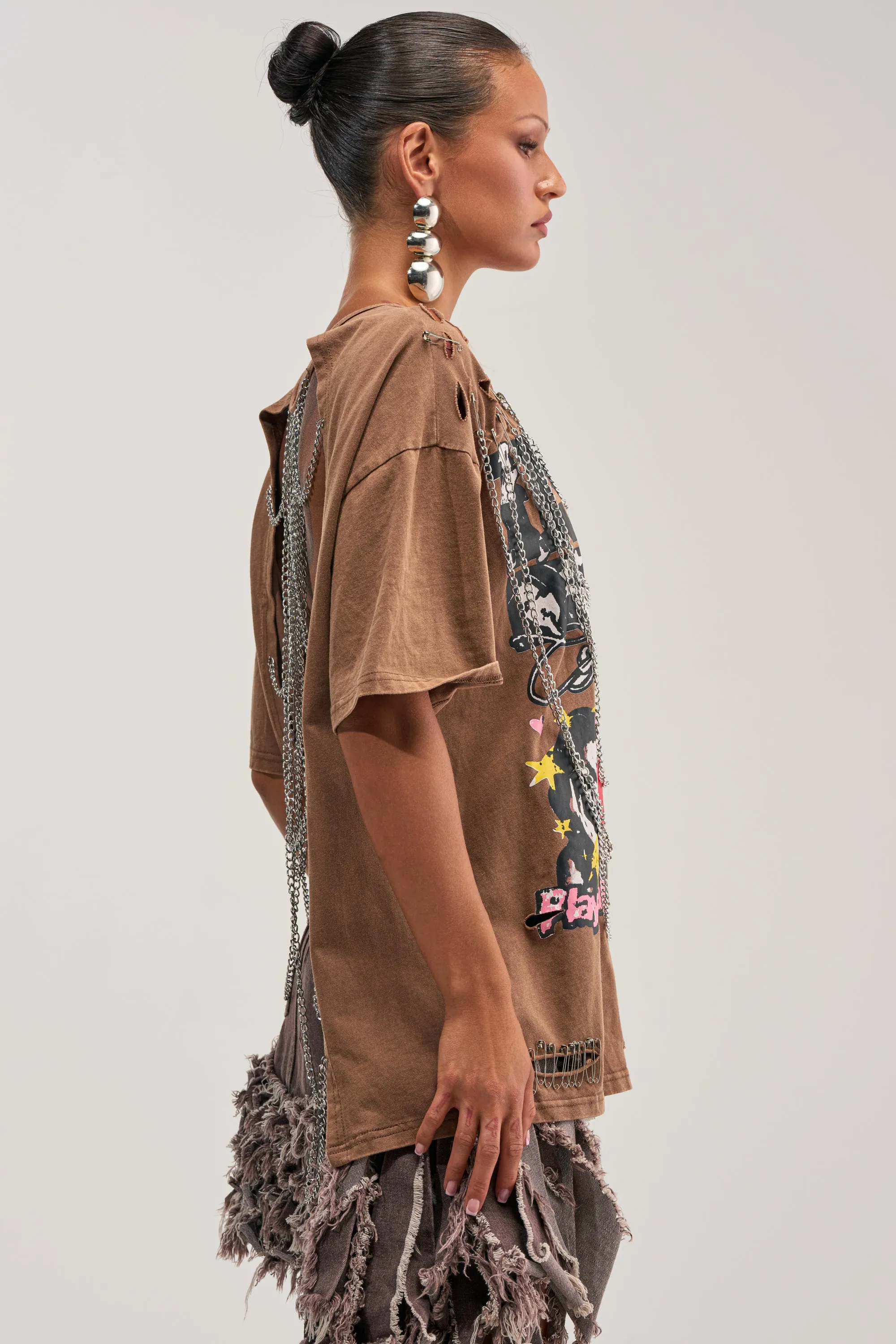 CHAOS CLUB OPEN BACK GRAPHIC TEE sold by AKIRA product image thumbnail 4