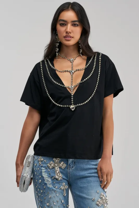 DIAMONDS DANCING RHINESTONE DETAIL TEE IN BLACK made by AKIRA