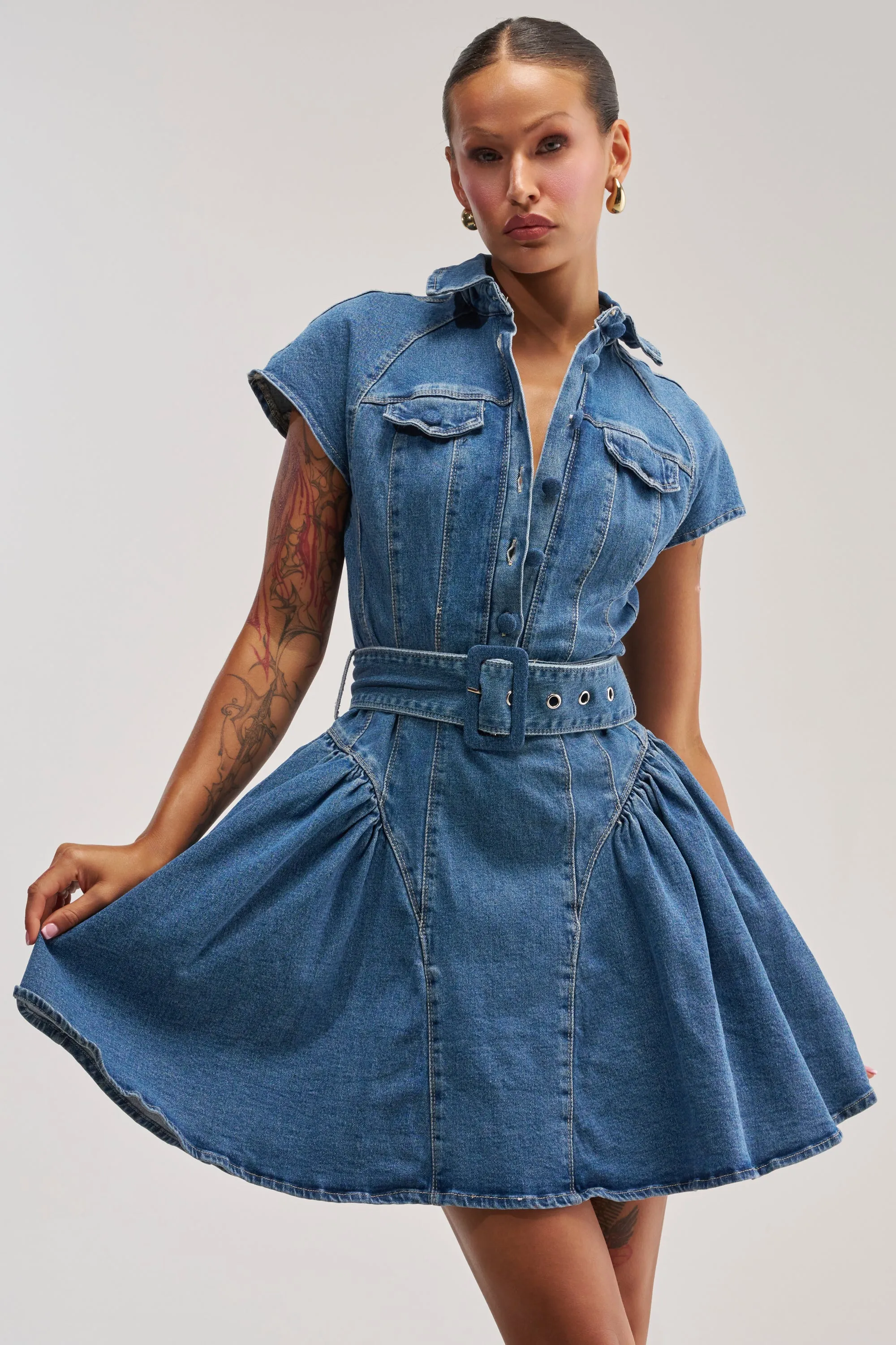SADIE BUTTON UP DENIM MINI DRESS IN MEDIUM WASH DENIM sold by AKIRA product image thumbnail 2