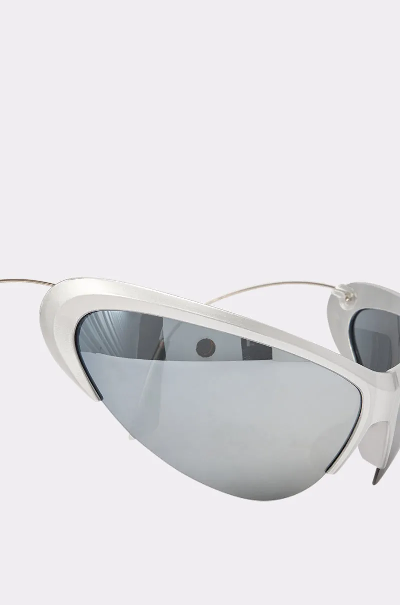FAST LANE SUNGLASSES sold by AKIRA product image thumbnail 5