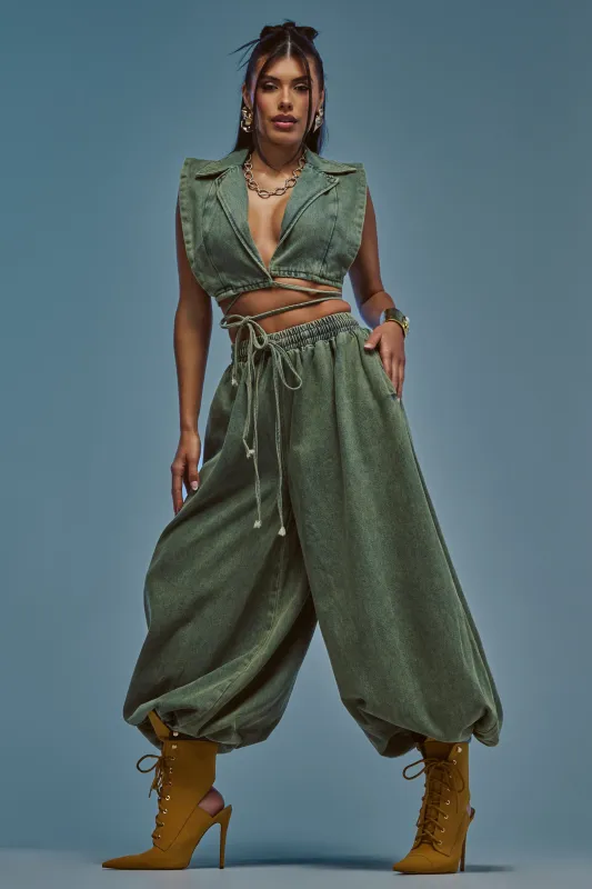 GUESS WHO BALLOON PANT IN DENIM made by AKIRA