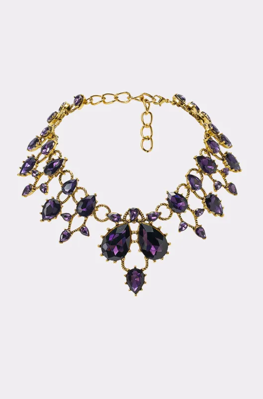 ON TREND STATEMENT NECKLACE made by AKIRA