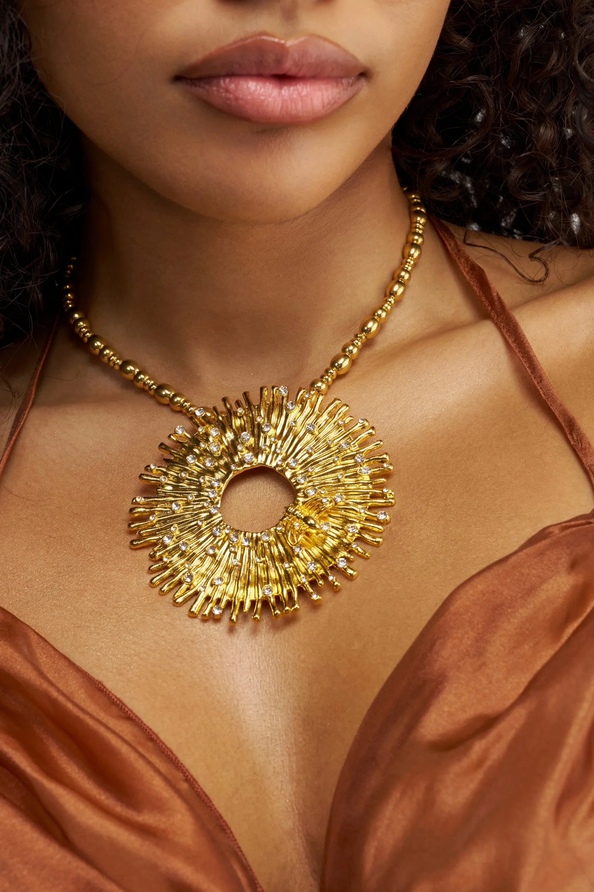 MATTE GOLD STARBURST NECKLACE sold by AKIRA product image thumbnail 2