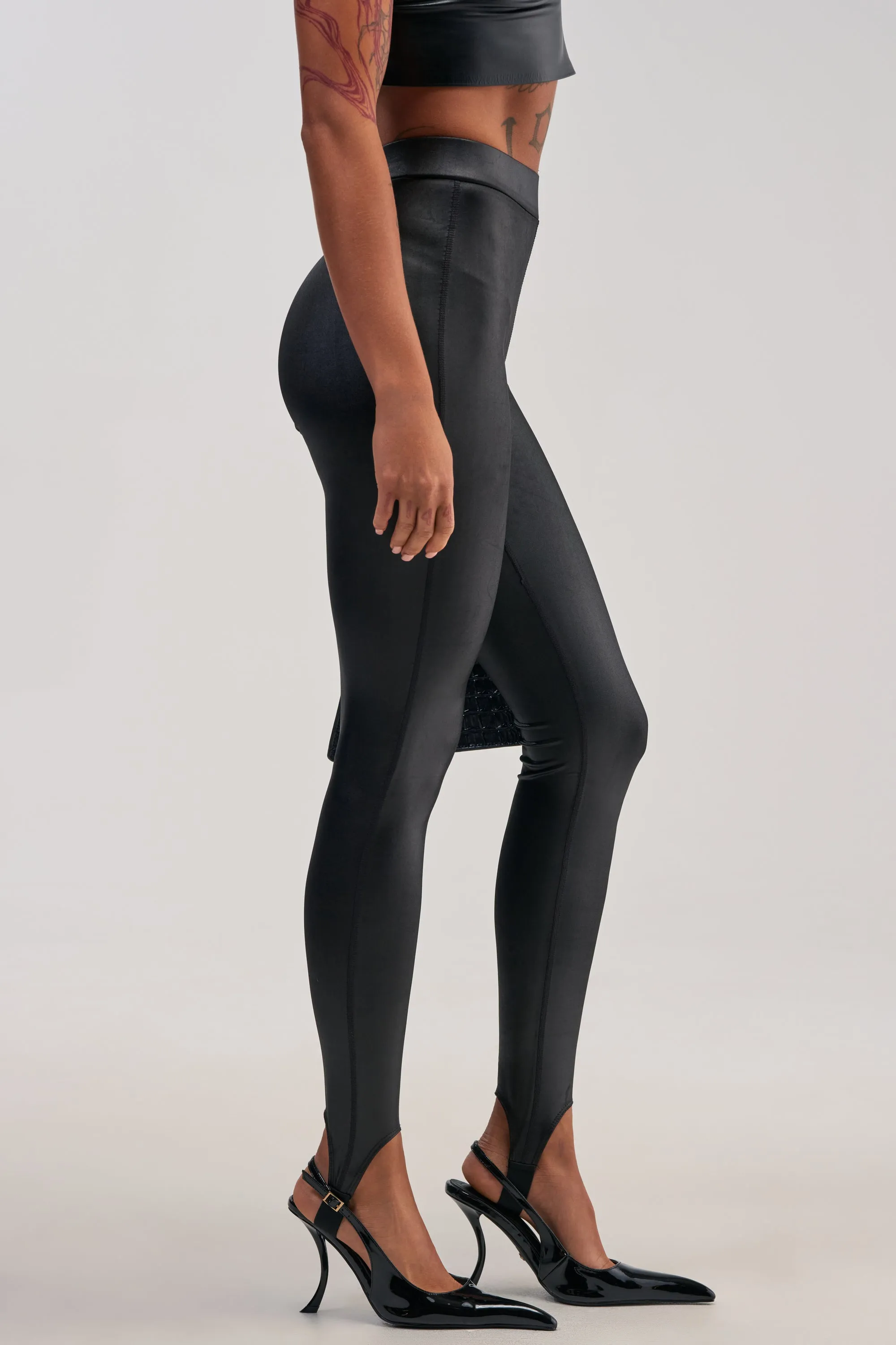 LOVE IS IN THE AIR STIRRUP LEGGING sold by AKIRA product image thumbnail 4