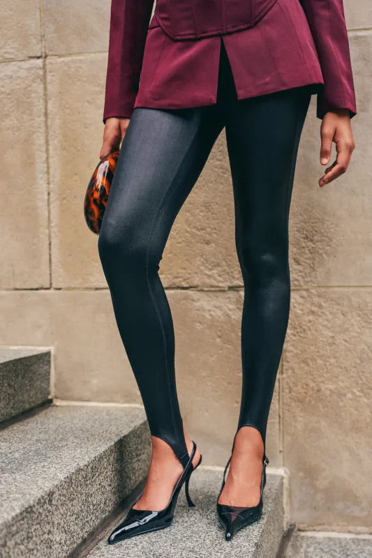 LOVE IS IN THE AIR STIRRUP LEGGING made by AKIRA