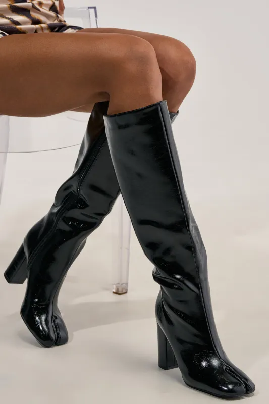 AZALEA WANG BILHANA BLACK SPLIT TOE BLOCK BOOT made by Azalea Wang