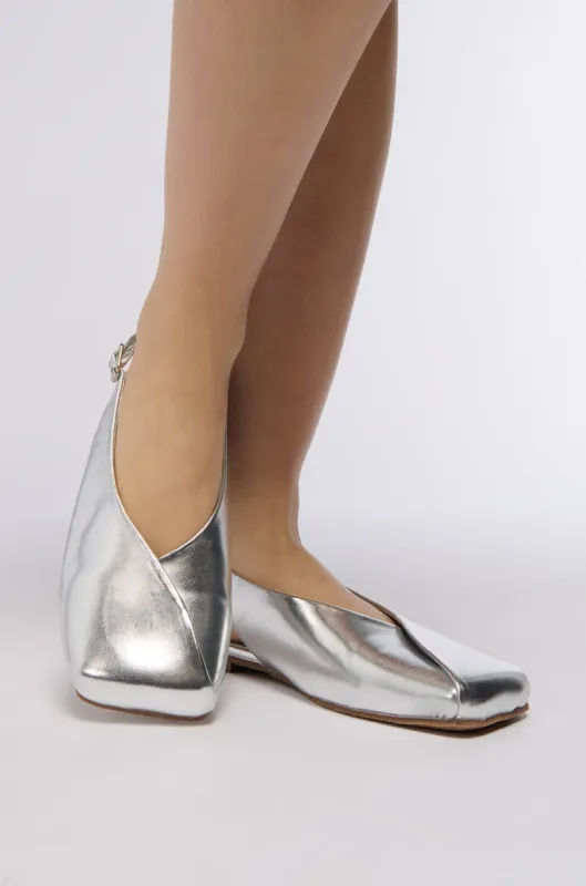 AZALEA WANG ROGELIO SILVER FLAT sold by AKIRA