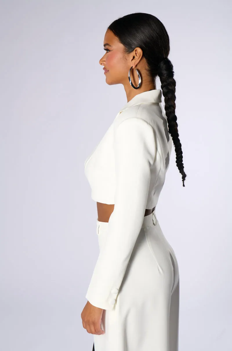 LOTTIE CROPPED BLAZER sold by AKIRA product image thumbnail 3