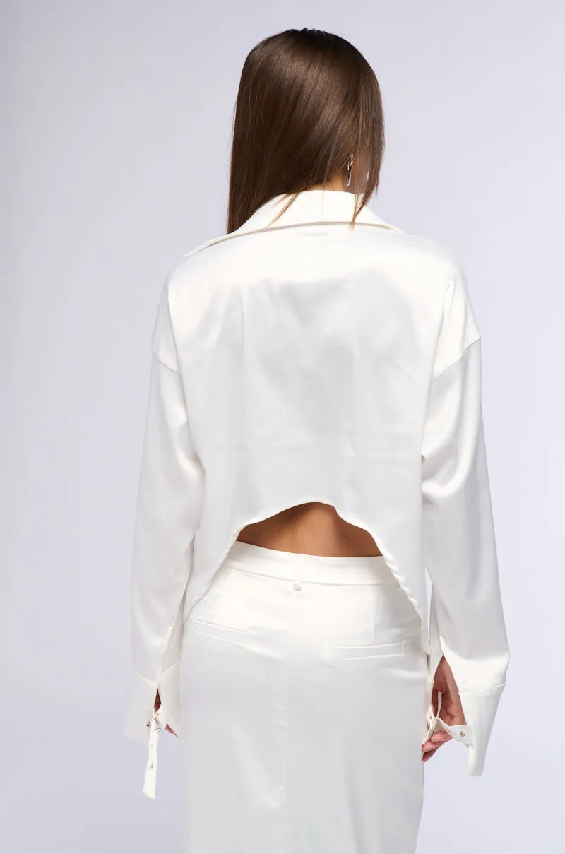 BELLISSIMA SATIN FINISH COLLARED BLOUSE IN WHITE sold by AKIRA product image thumbnail 4