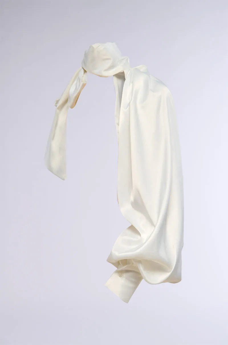 CLASSIC ELEGANCE TIE SLEEVE sold by AKIRA product image thumbnail 5