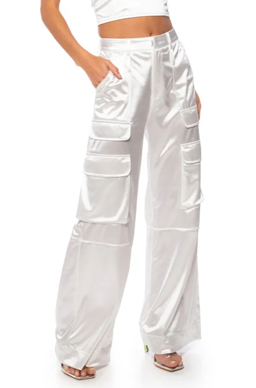 ASTRA WIDE LEG CARGO sold by AKIRA