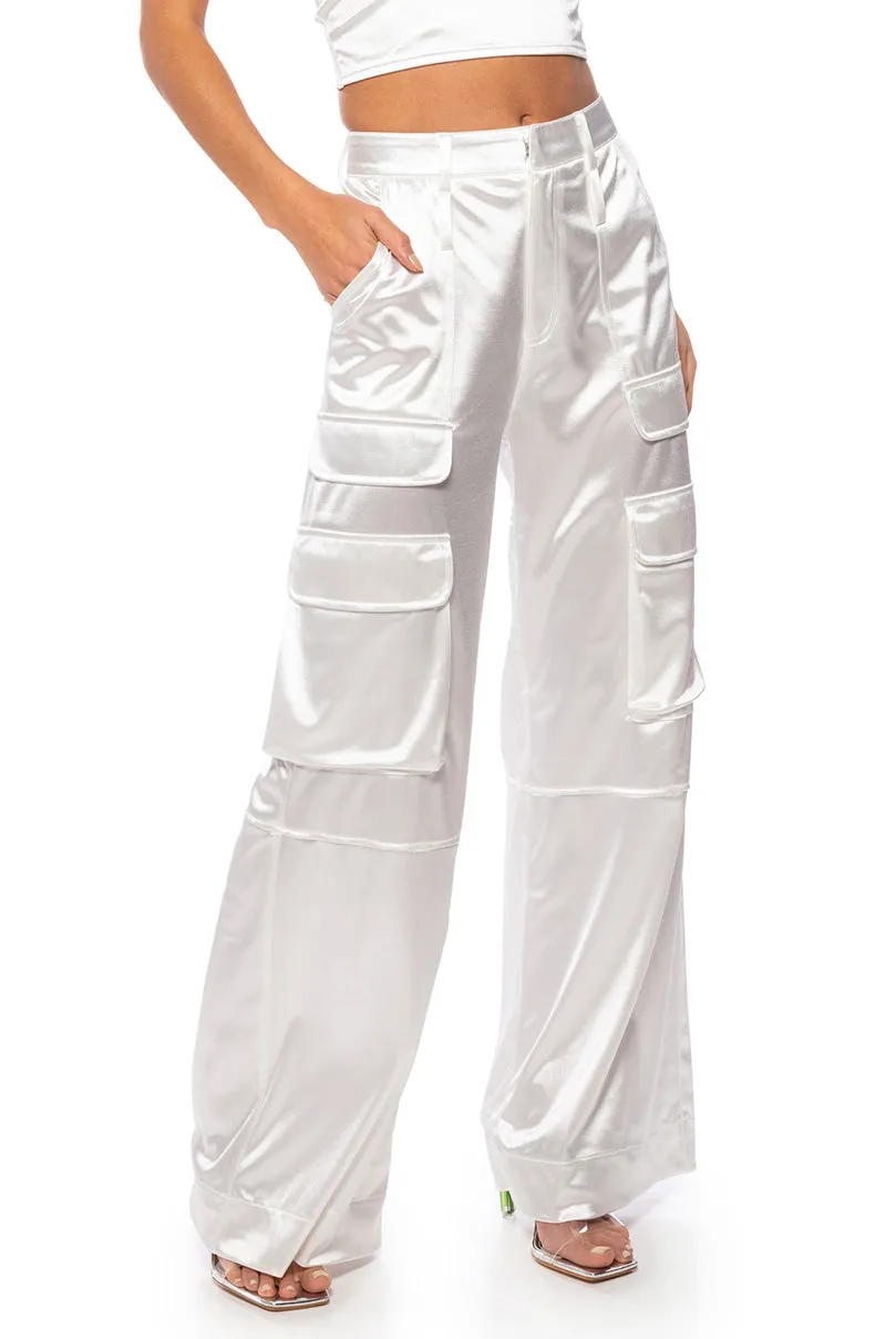 ASTRA WIDE LEG CARGO sold by AKIRA