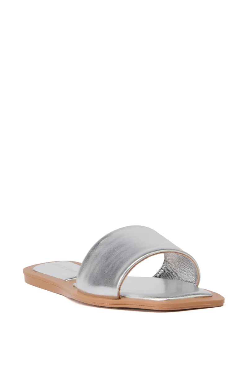 AZALEA WANG CELESTIN SILVER FLAT SANDAL sold by AKIRA product image thumbnail 4