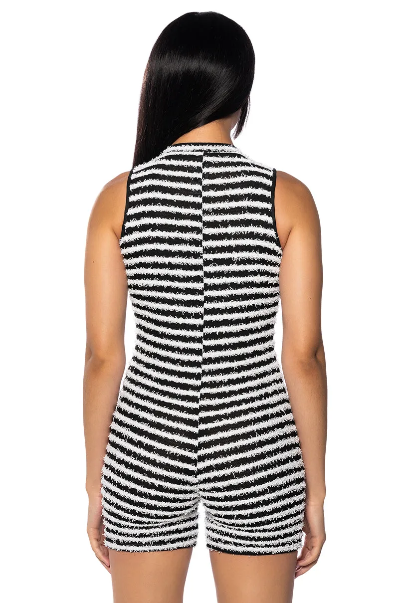 OWN THE SEASON ZIP UP ROMPER sold by AKIRA product image thumbnail 5