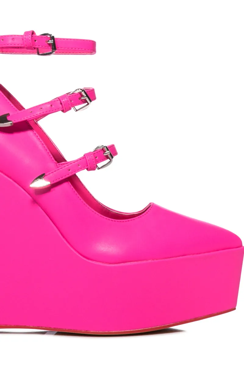 YULIA PINK PATENT PUMP sold by AKIRA product image thumbnail 5