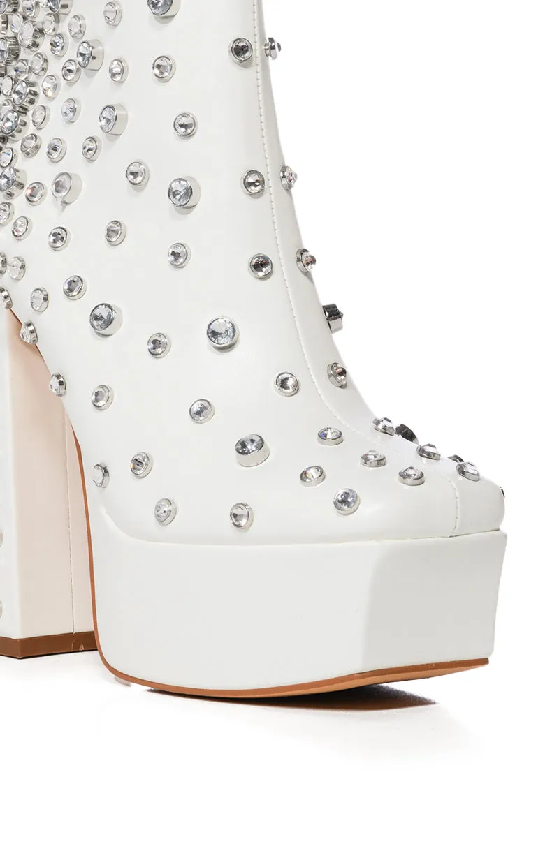 AZALEA WANG MYKA EMBELLISHED BOOTIE IN WHITE sold by AKIRA product image thumbnail 5