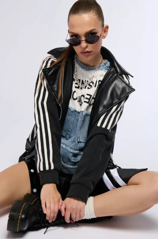 ON THE MOVE MOTO BOMBER sold by AKIRA