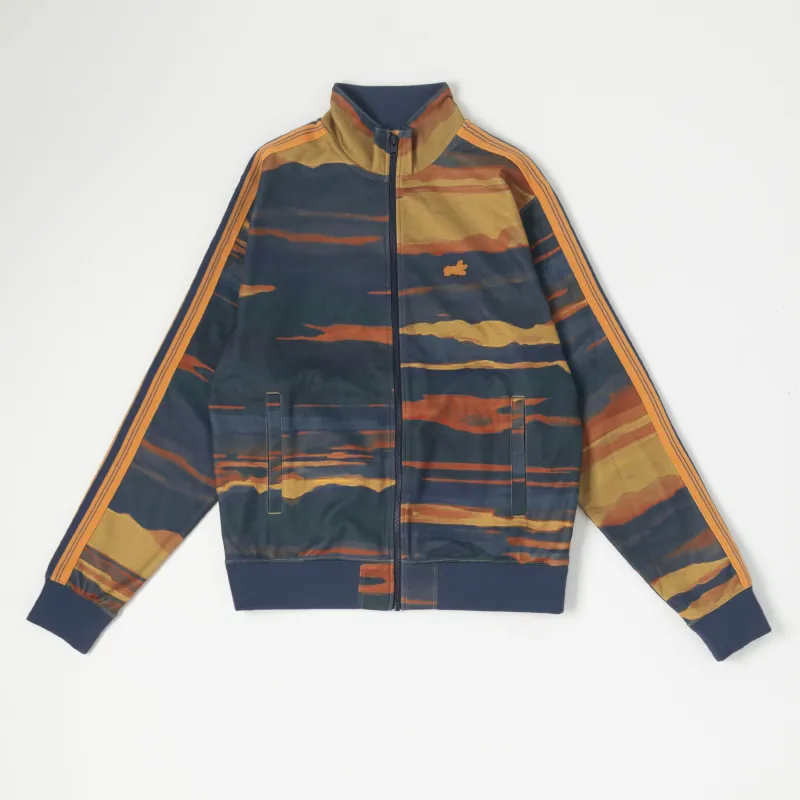 Easel Jacket sold by Akoo