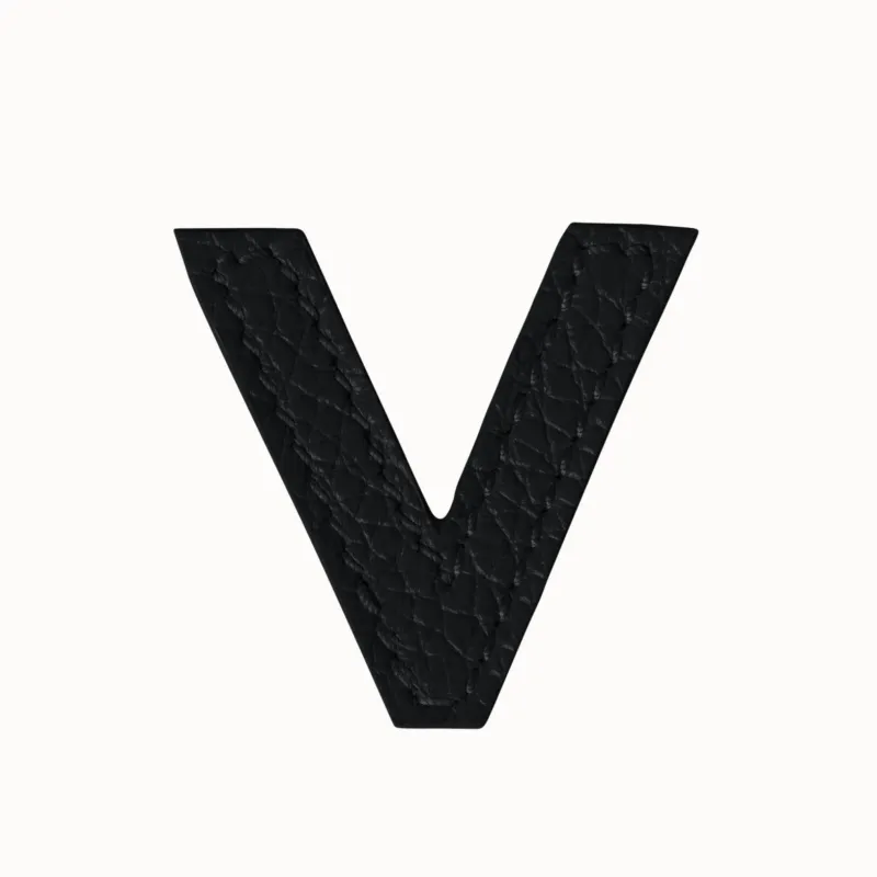 V - Letter sold by Akris