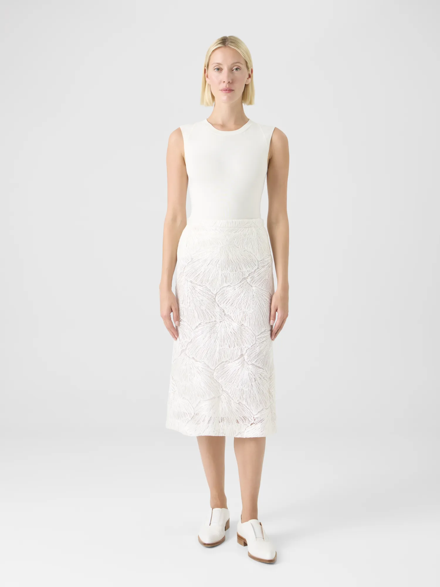 Techno Lacquered Sea Fan Lace A-Line Skirt sold by Akris product image thumbnail 2