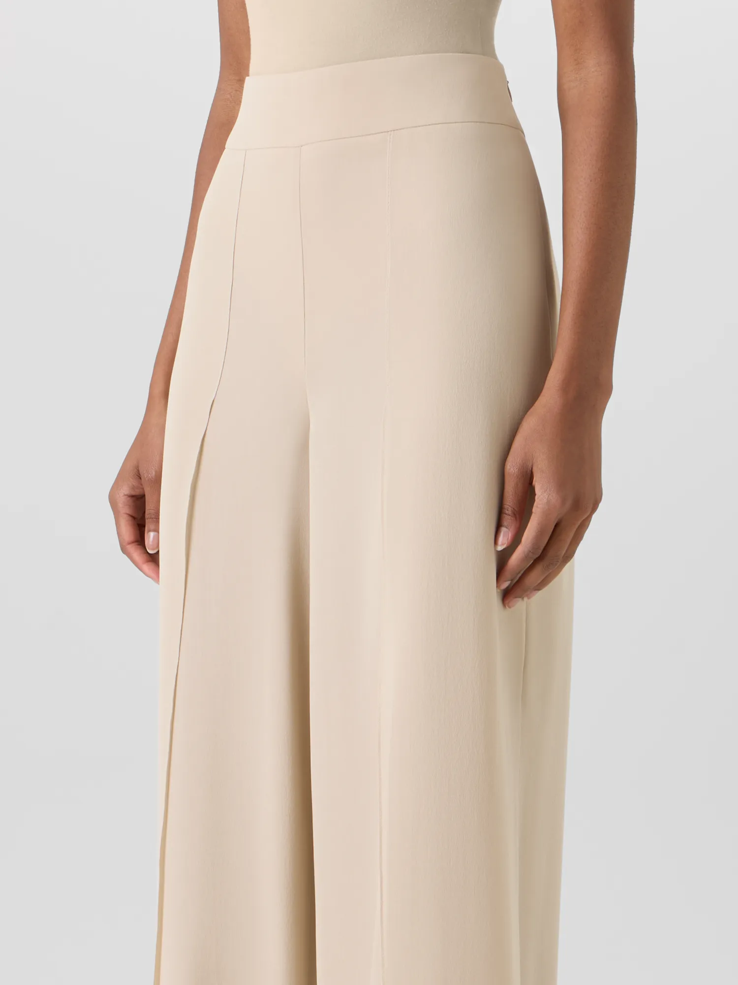 Fellia Wide-Flared-Leg Pants in Silk Georgette sold by Akris product image thumbnail 5