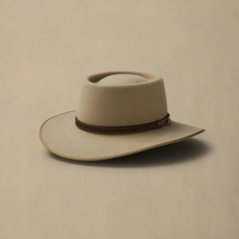 Plainsman Sand sold by Akubra