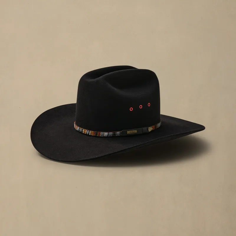 Bronco Black made by Akubra