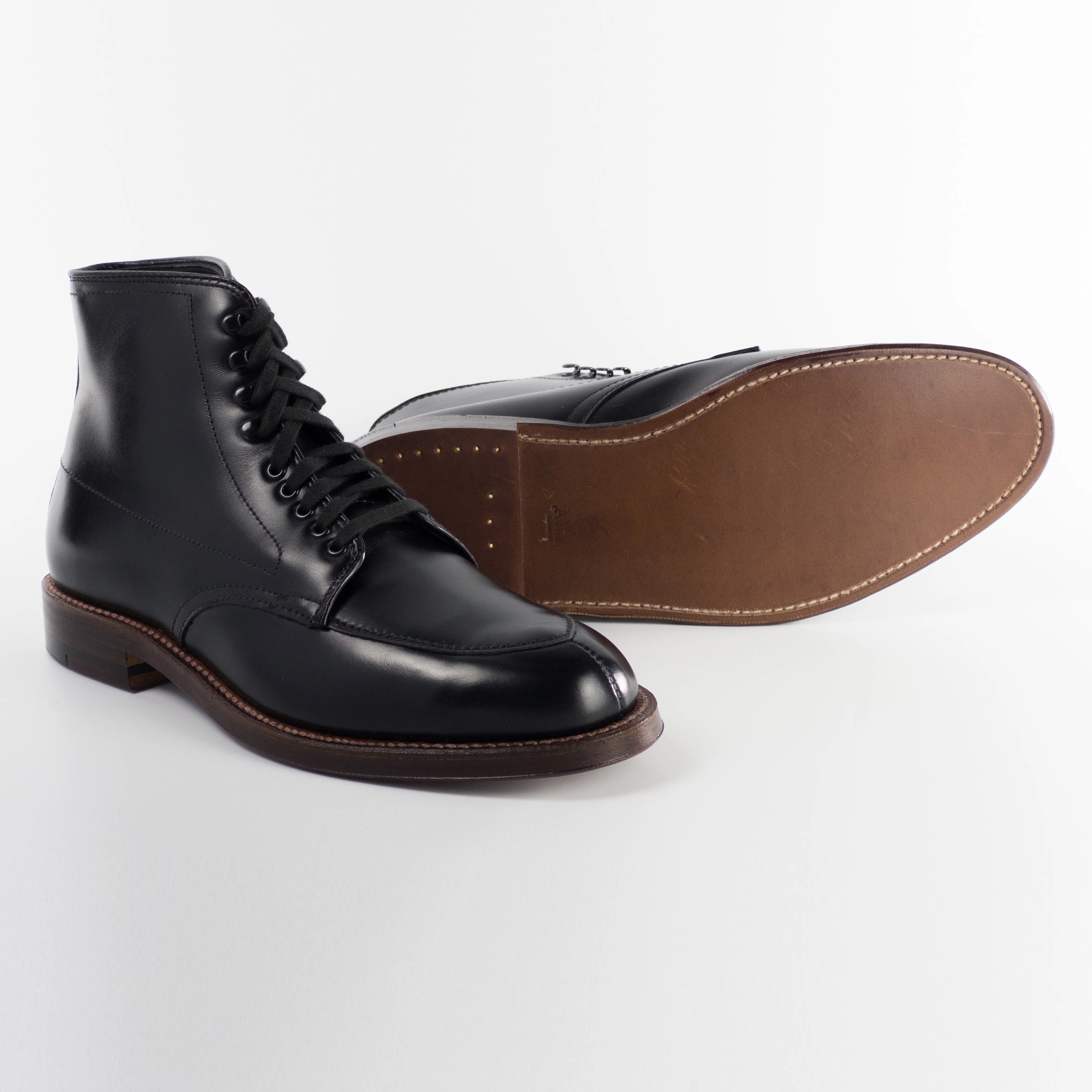 D9929H Algonquin V-Tip Boot (Black Calf) sold by Alden product image thumbnail 2