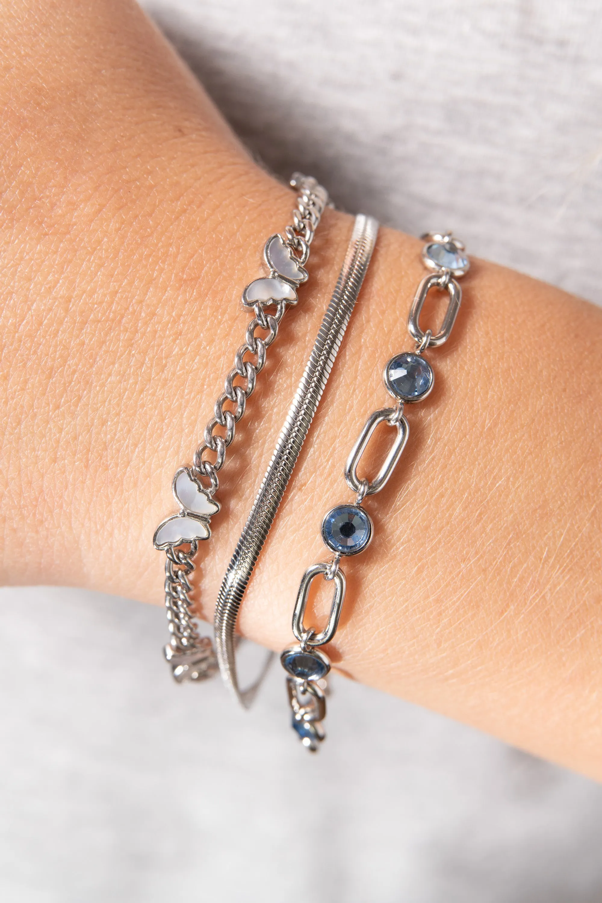 Butterfly Curb Chain Bracelet sold by Alex and Ani product image thumbnail 4