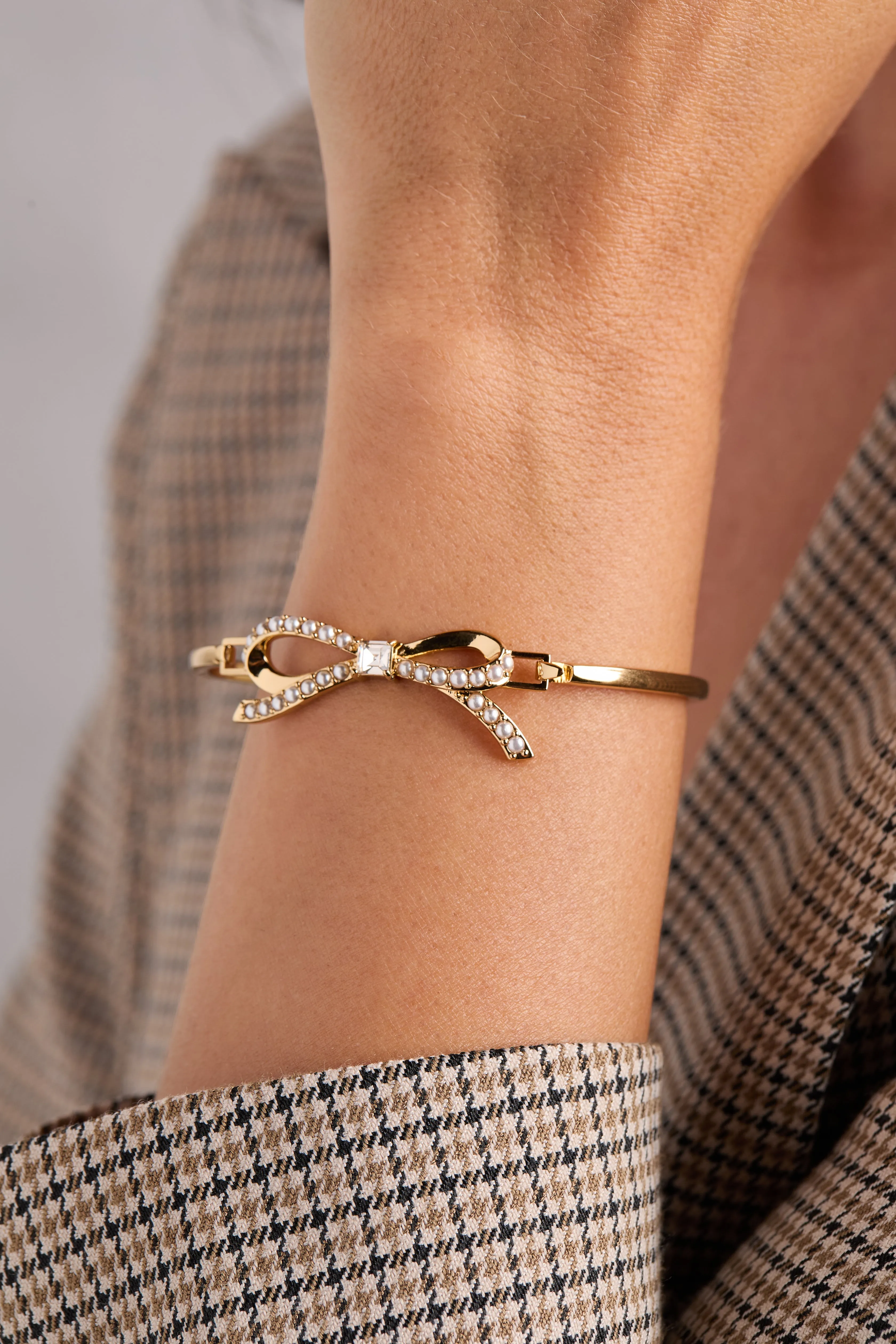 Bow Pearl Coquette Tension Bangle sold by Alex and Ani product image thumbnail 2