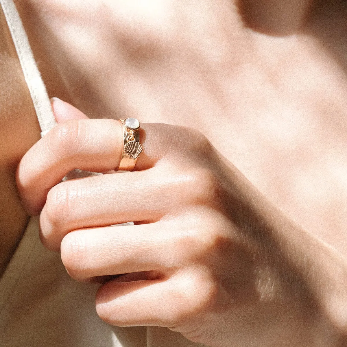 Scallop Shell Ring sold by Alex and Ani product image thumbnail 2