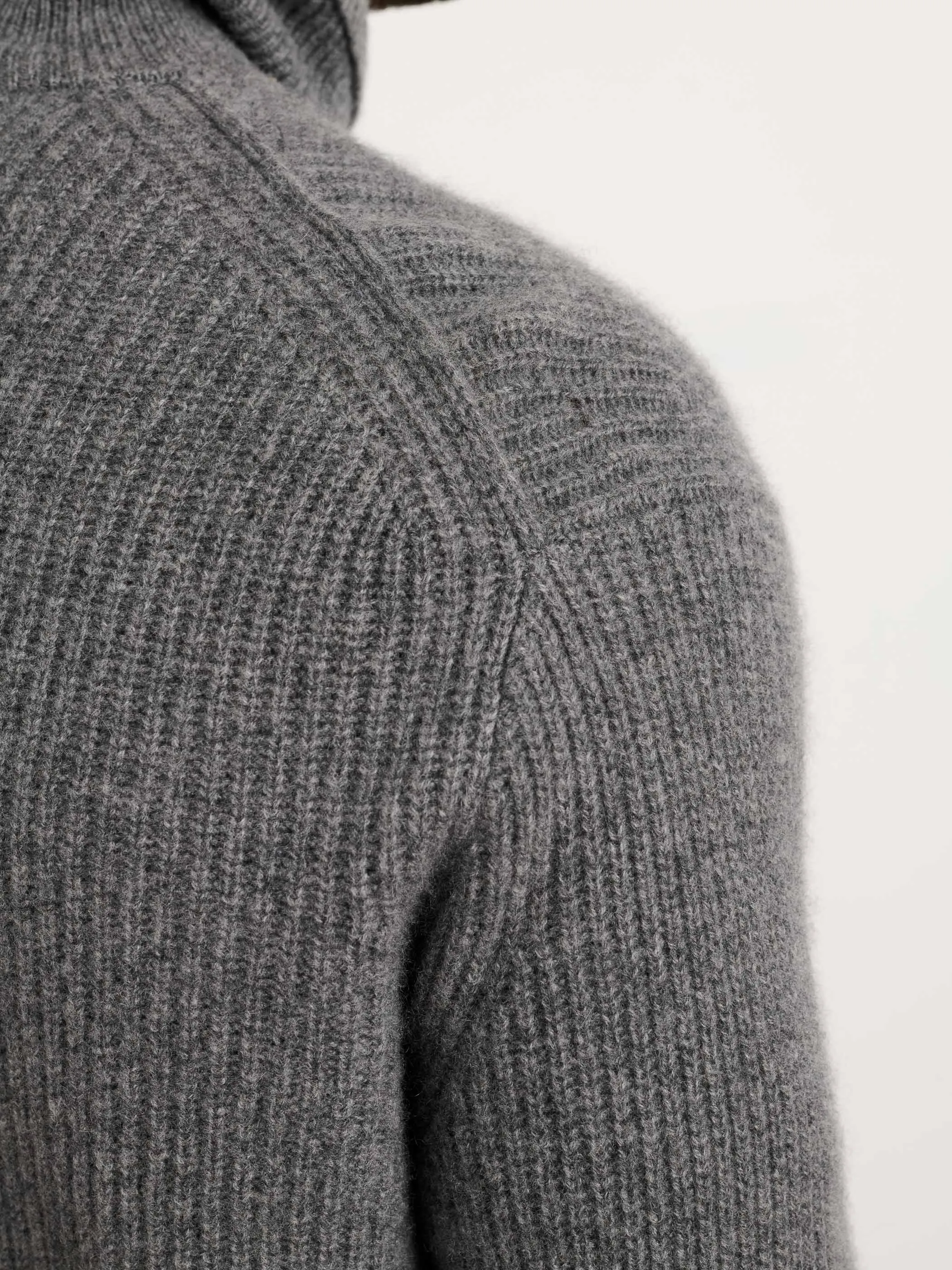 Judd Ribbed Turtleneck in Washed Cashmere sold by Alex Mill product image thumbnail 5