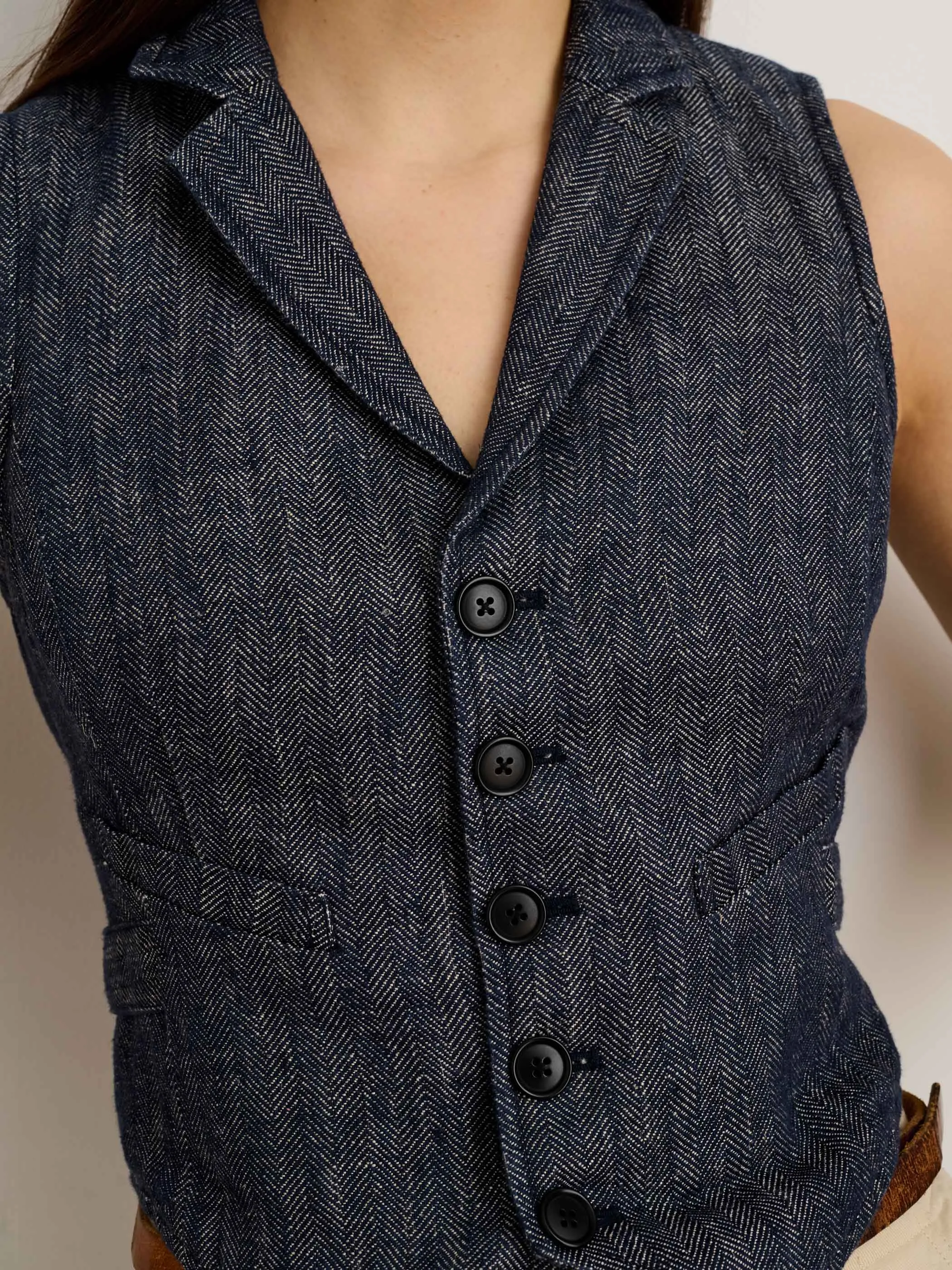 Suitish Vest in Linen Herringbone sold by Alex Mill product image thumbnail 4