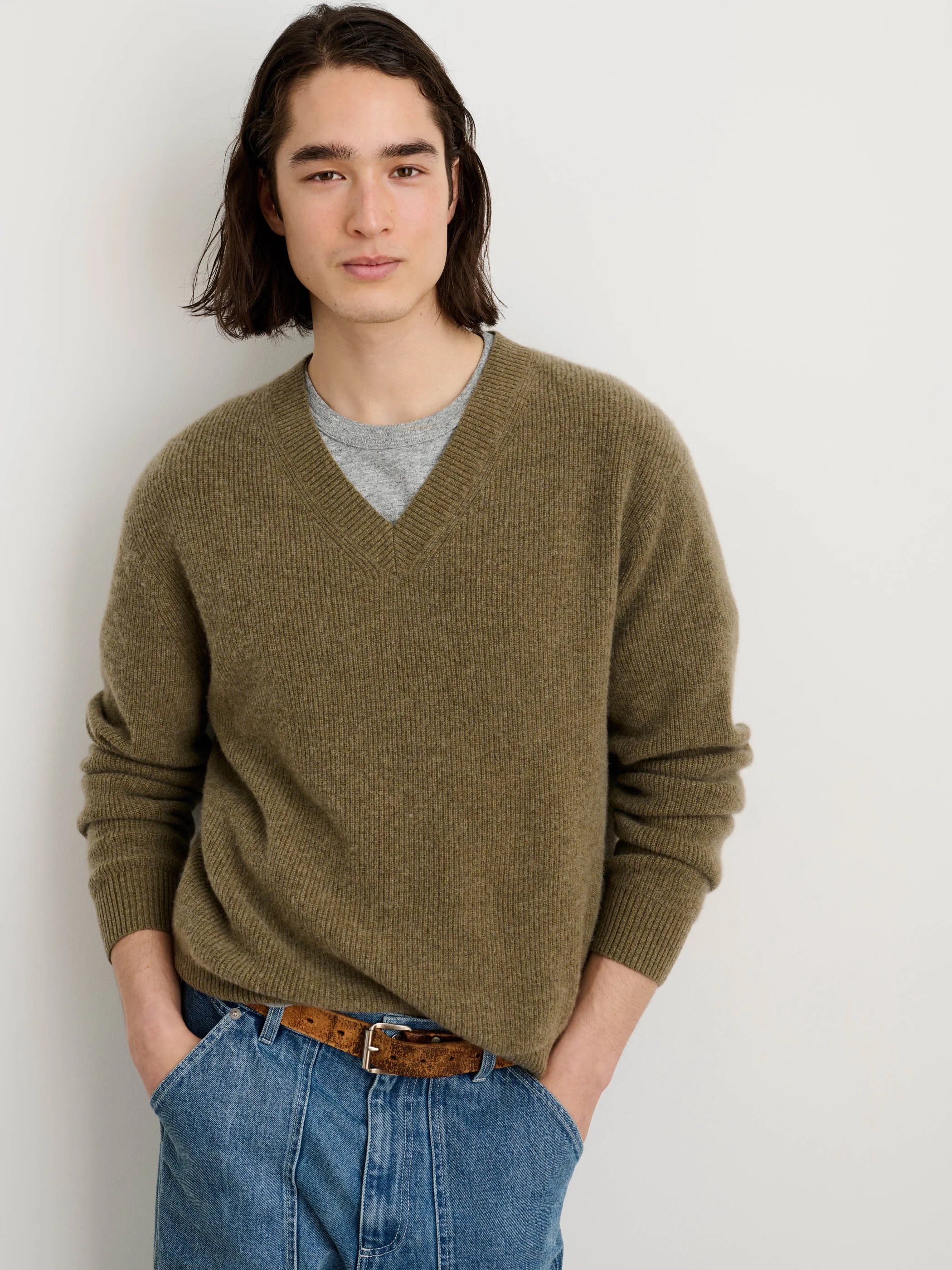 V-Neck Sweater in Lightweight Cashmere sold by Alex Mill product image thumbnail 2