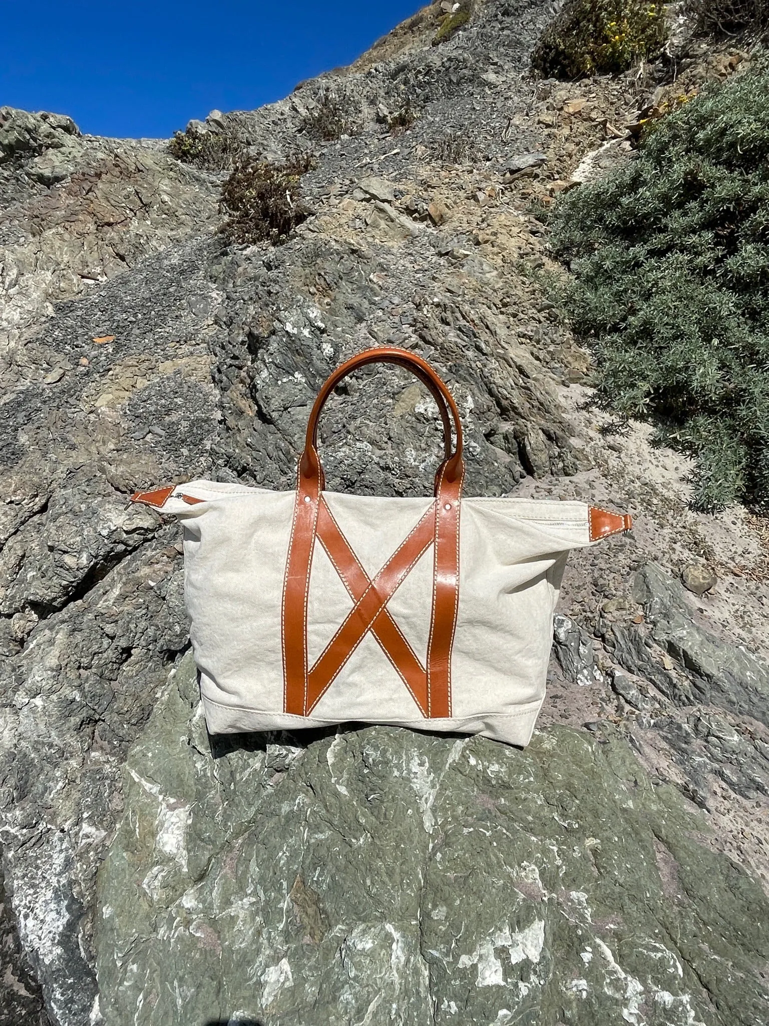 The Perfect Travel Tote sold by Alex Mill product image thumbnail 2