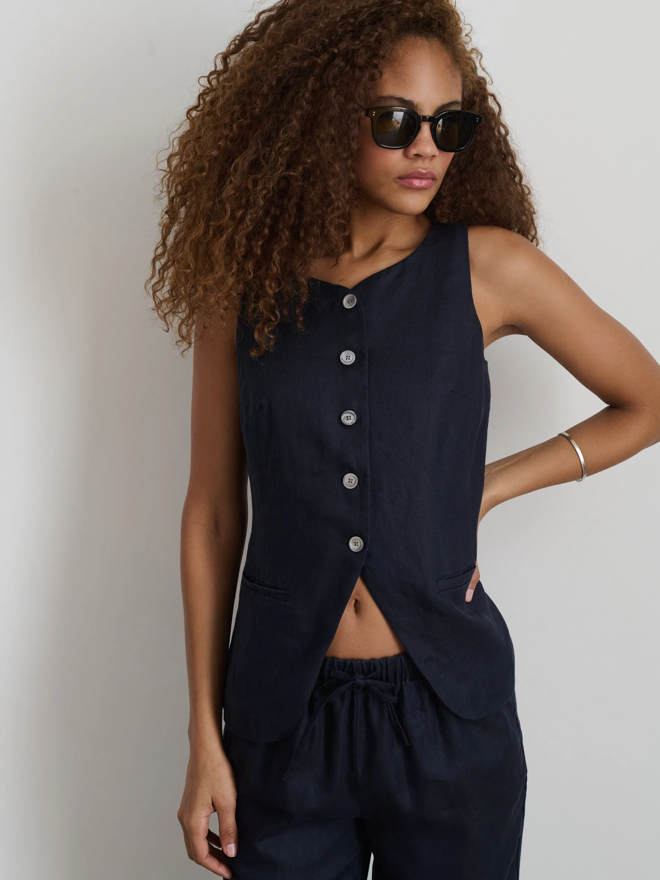 Anna Vest In Linen sold by Alex Mill product image thumbnail 2