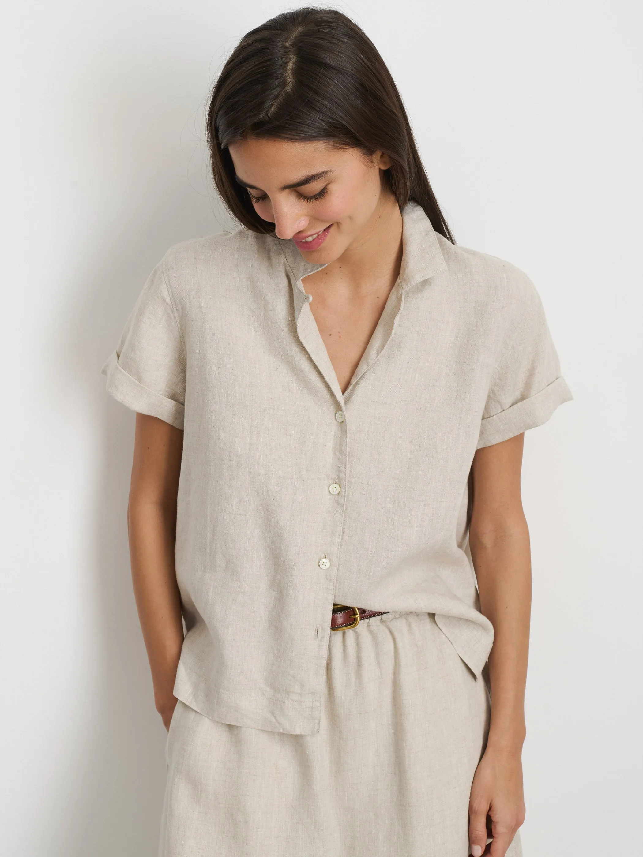 Maddie Camp Shirt In Flax Linen sold by Alex Mill product image thumbnail 4