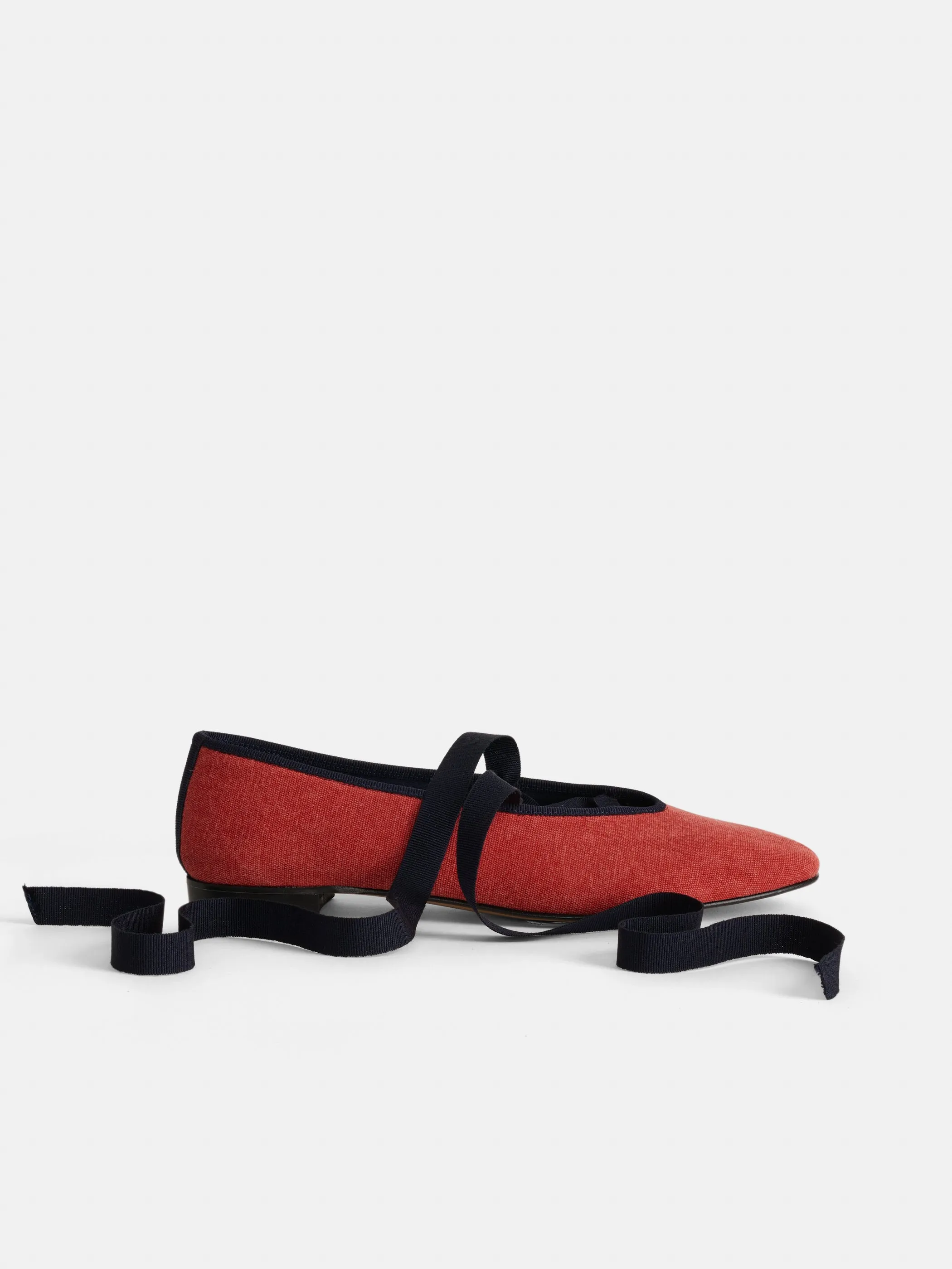 Juliet Italian Flat in Washed Canvas sold by Alex Mill product image thumbnail 3