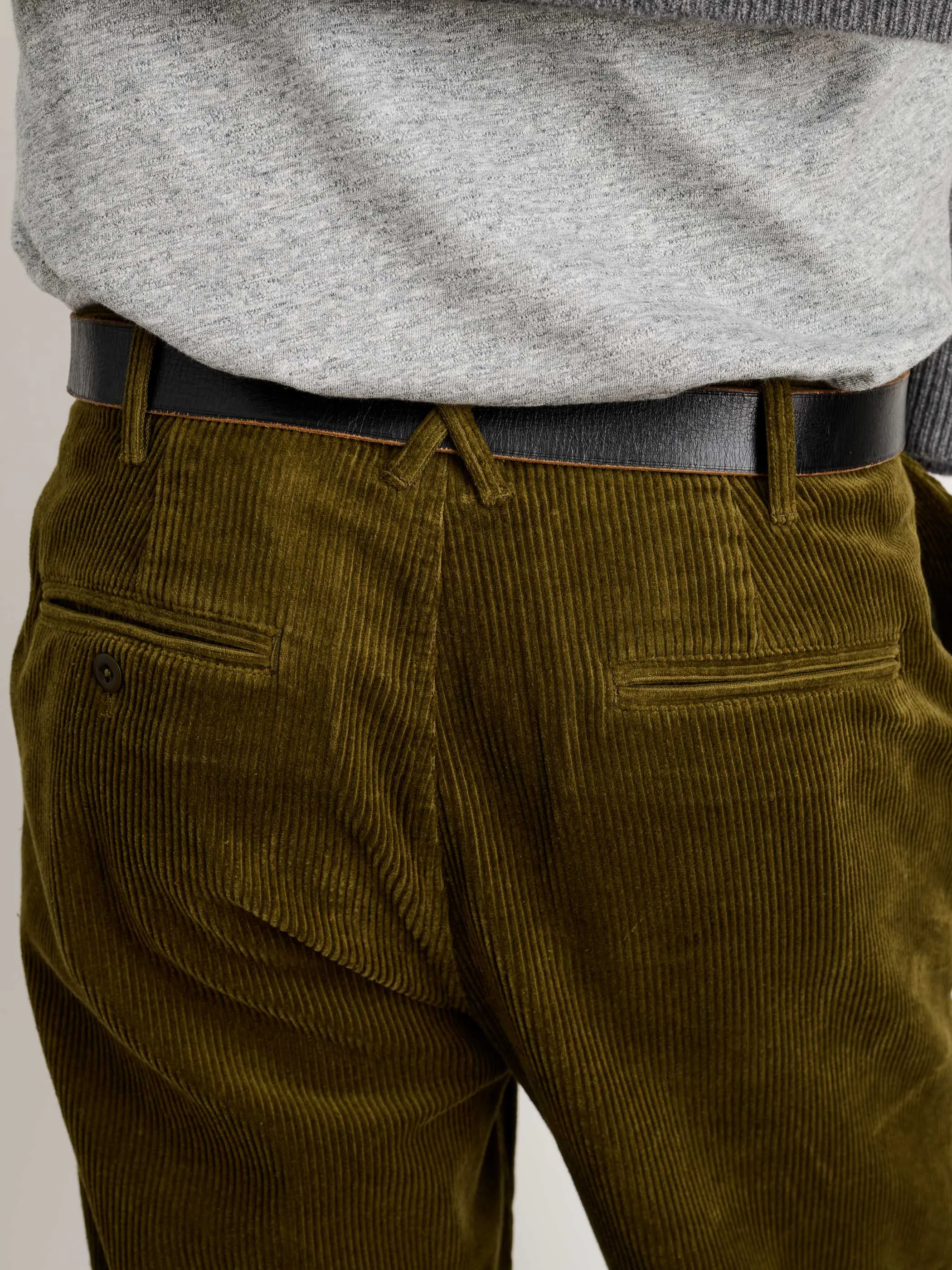 Standard Pleated Pant in Corduroy (Long Inseam) sold by Alex Mill product image thumbnail 5