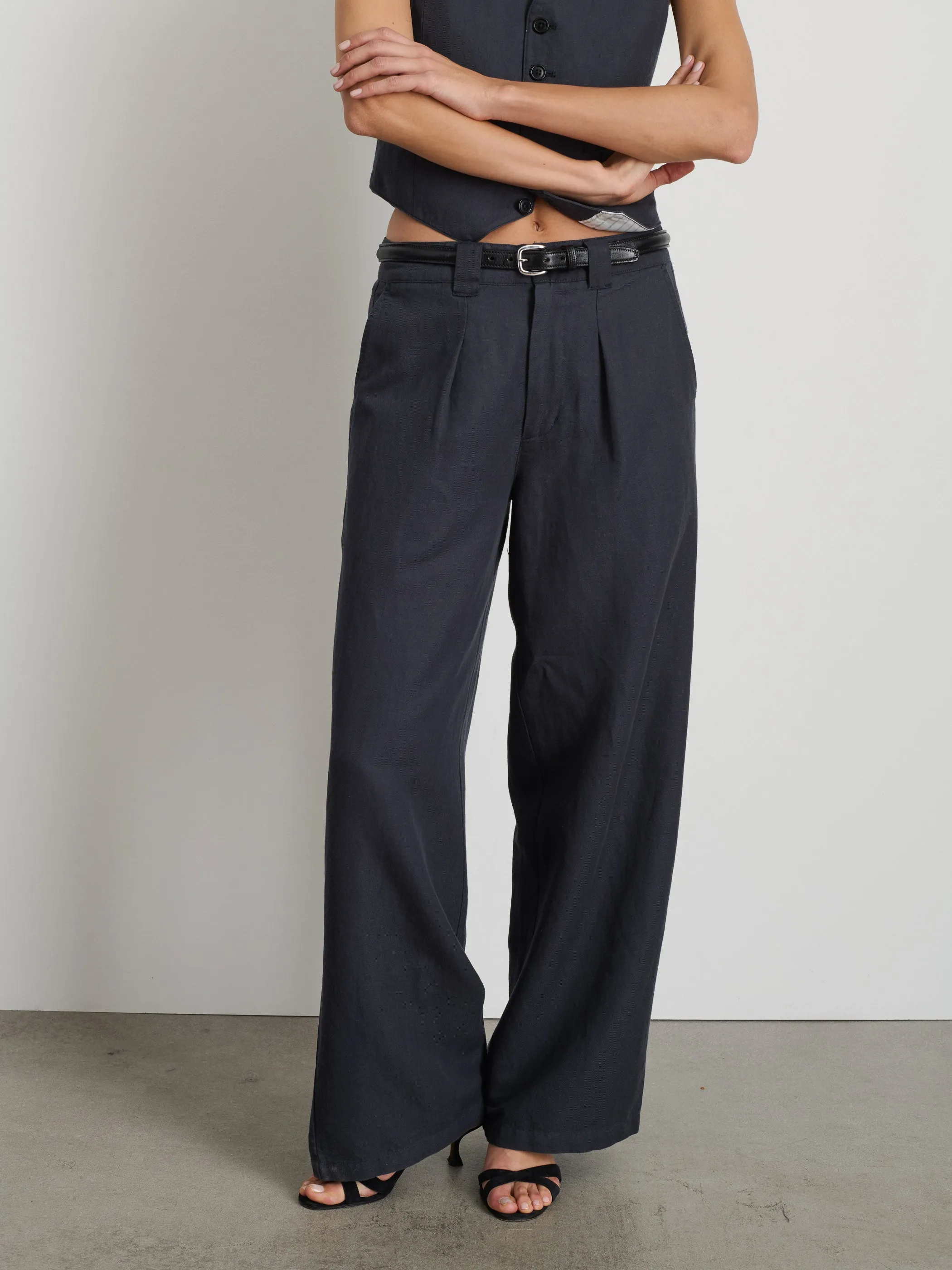 Madeline Pleat Trouser in Twill sold by Alex Mill product image thumbnail 4