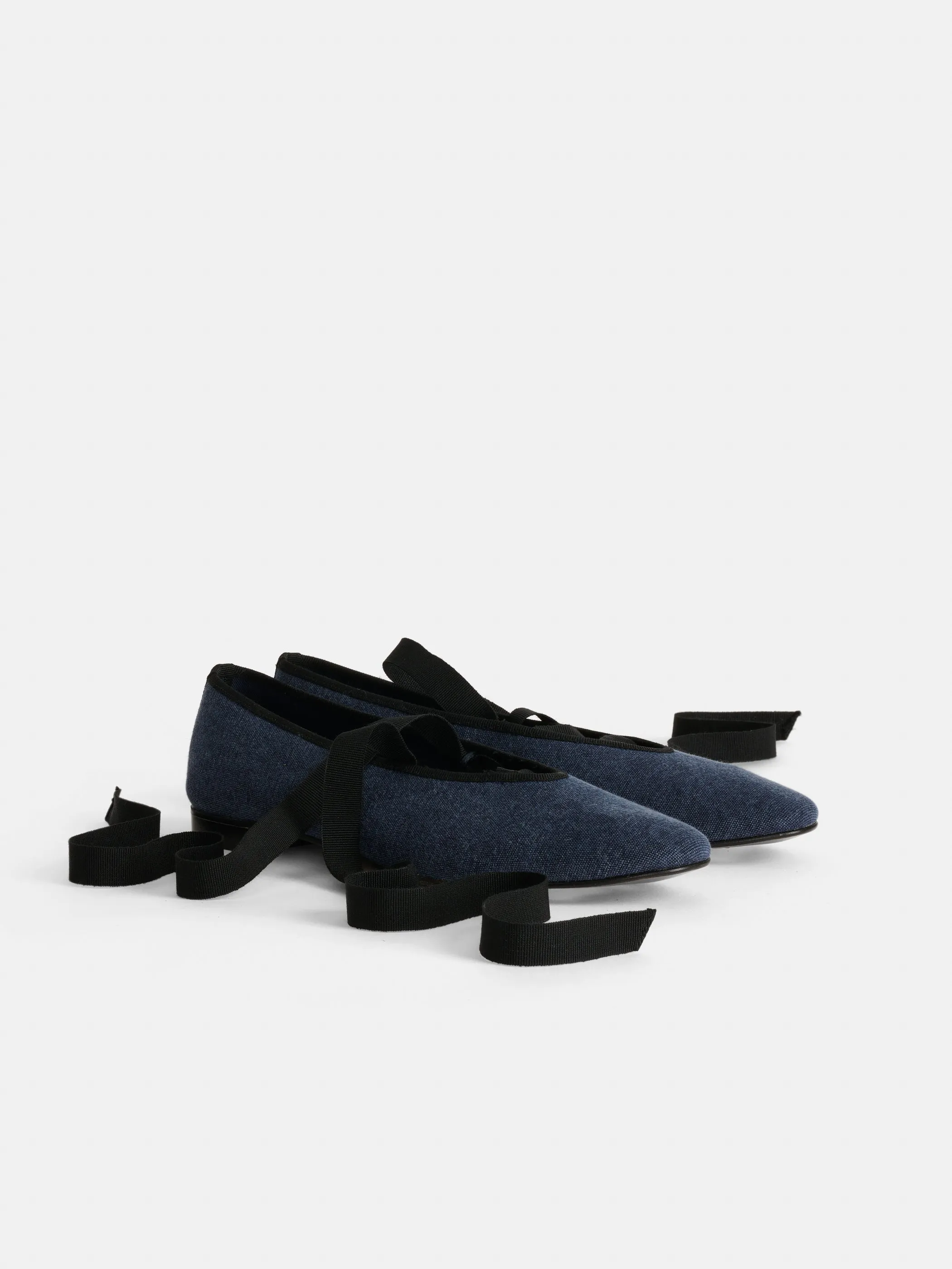 Juliet Italian Flat in Washed Canvas sold by Alex Mill product image thumbnail 4