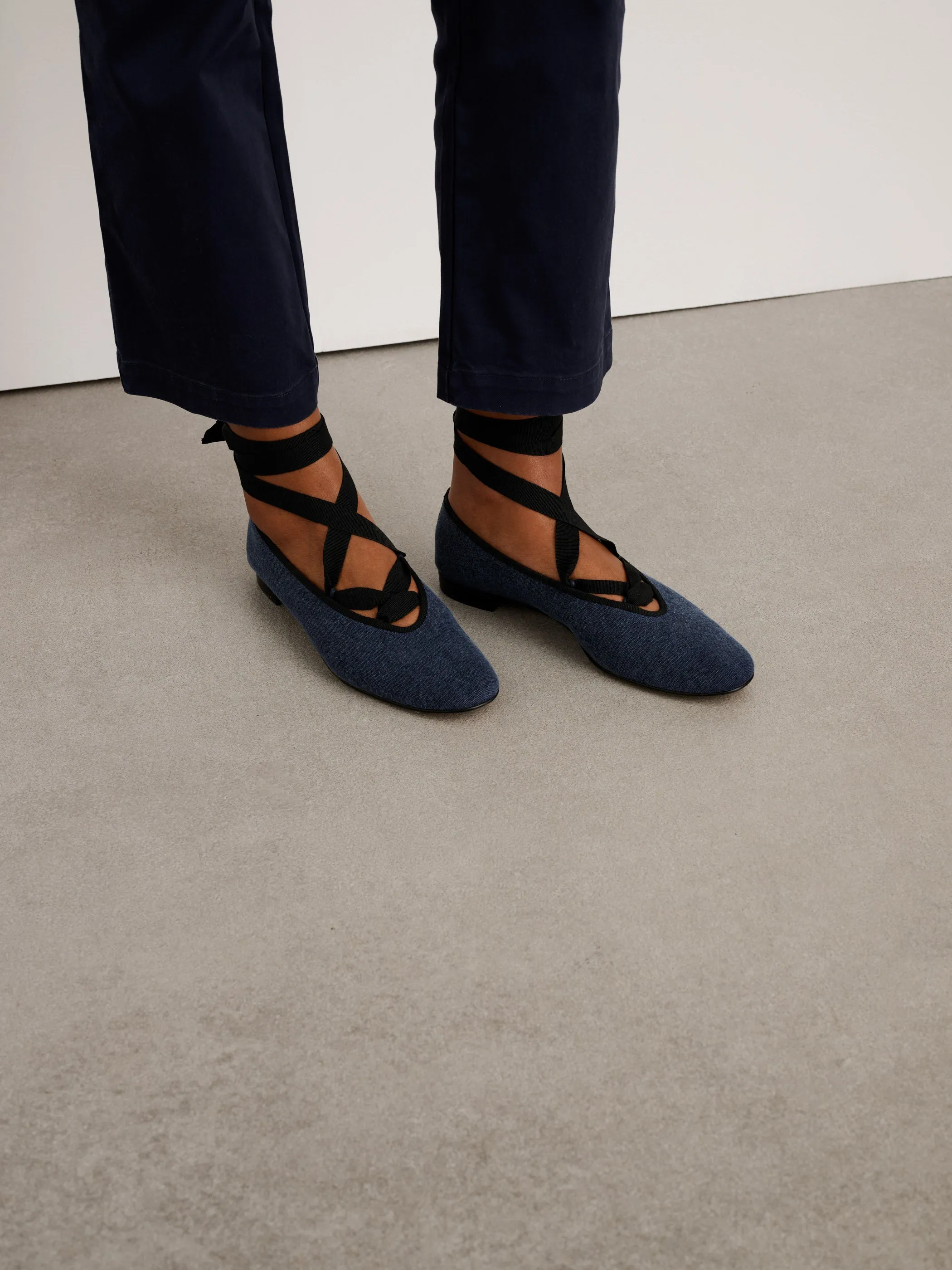 Juliet Italian Flat in Washed Canvas sold by Alex Mill product image thumbnail 2