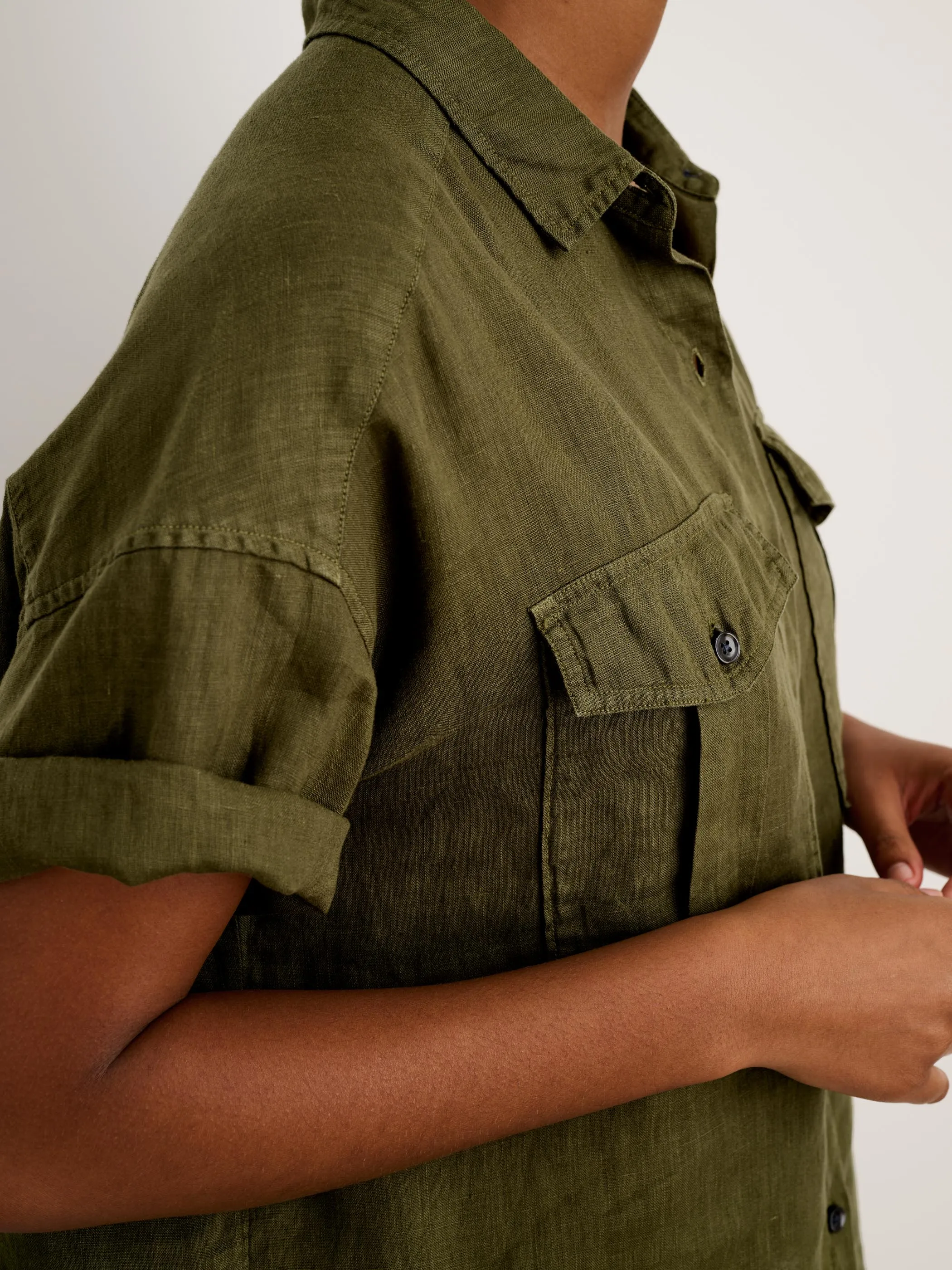 Utility Shirt in Linen sold by Alex Mill product image thumbnail 5